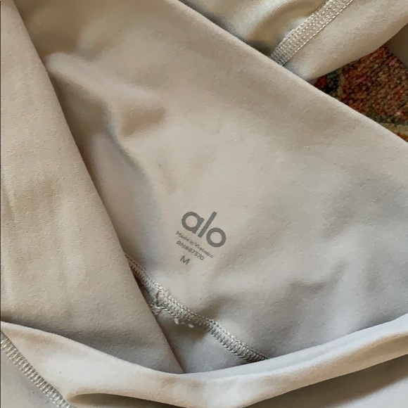 Fabulous Alo Moto high waisted Leggings - Picture 2 of 2